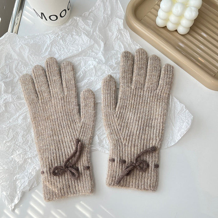 Warmfell Ribbed Knit Gloves with a Pretty Bow