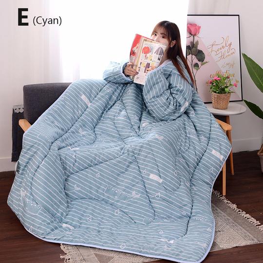 Winter Lazy Quilt with Sleeves, Wearable Blanket for Bed