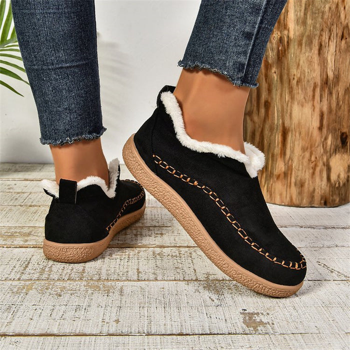 Warmfell Women's V-cut flat ankle boots with warm plush lining