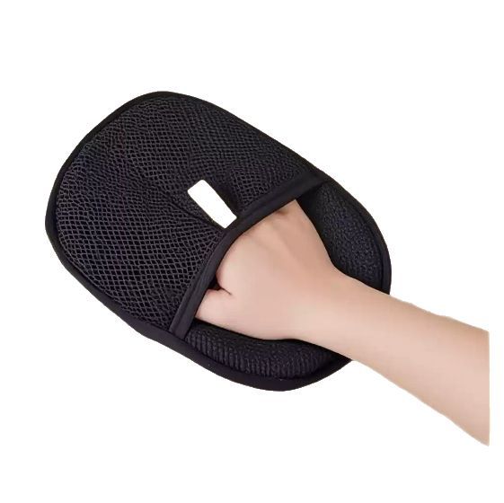 Pet hair remover glove with bristles