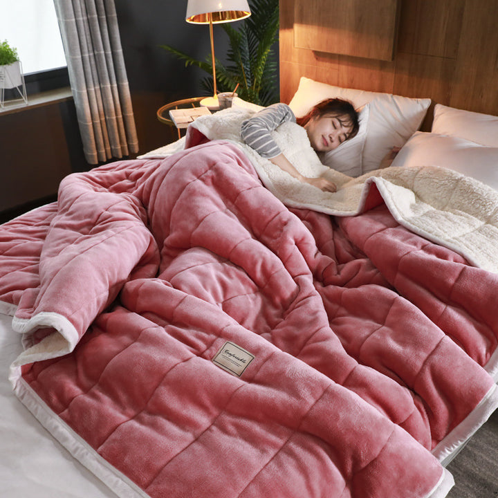 Thick fleece blanket with sherpa back