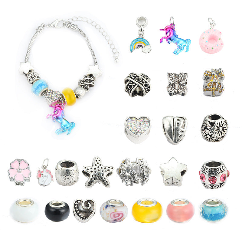 Charm bracelet advent calendar – 24 surprises to make jewellery