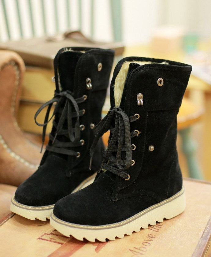 Warmfell Lace-up faux fur snow boots, short and flat