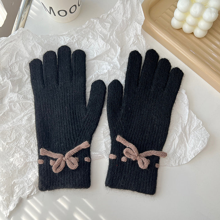 Warmfell Ribbed Knit Gloves with a Pretty Bow