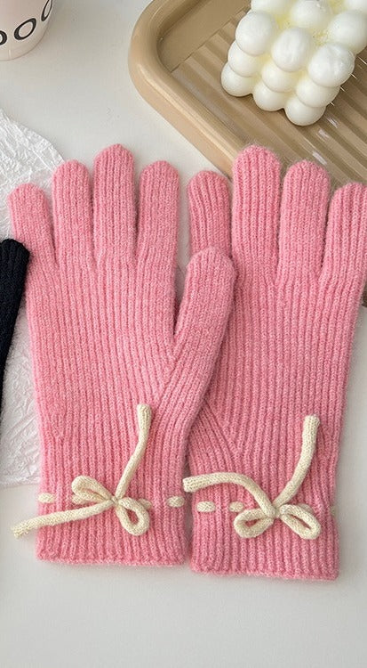 Warmfell Ribbed Knit Gloves with a Pretty Bow