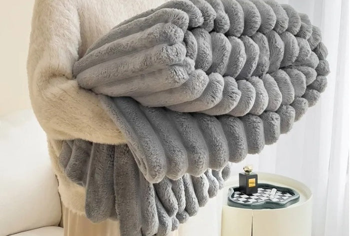 Warmfell Thick double-sided faux rabbit fur throw