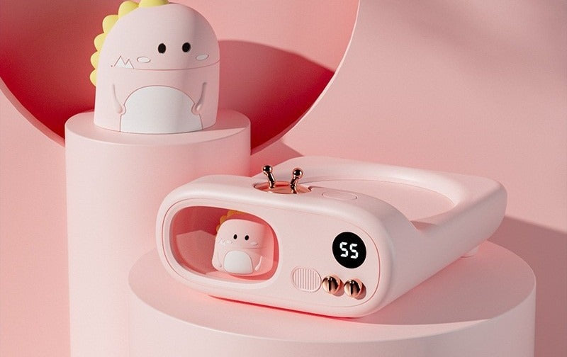 TV shaped mug warmer with unicorn figure
