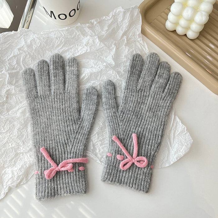 Warmfell Ribbed Knit Gloves with a Pretty Bow
