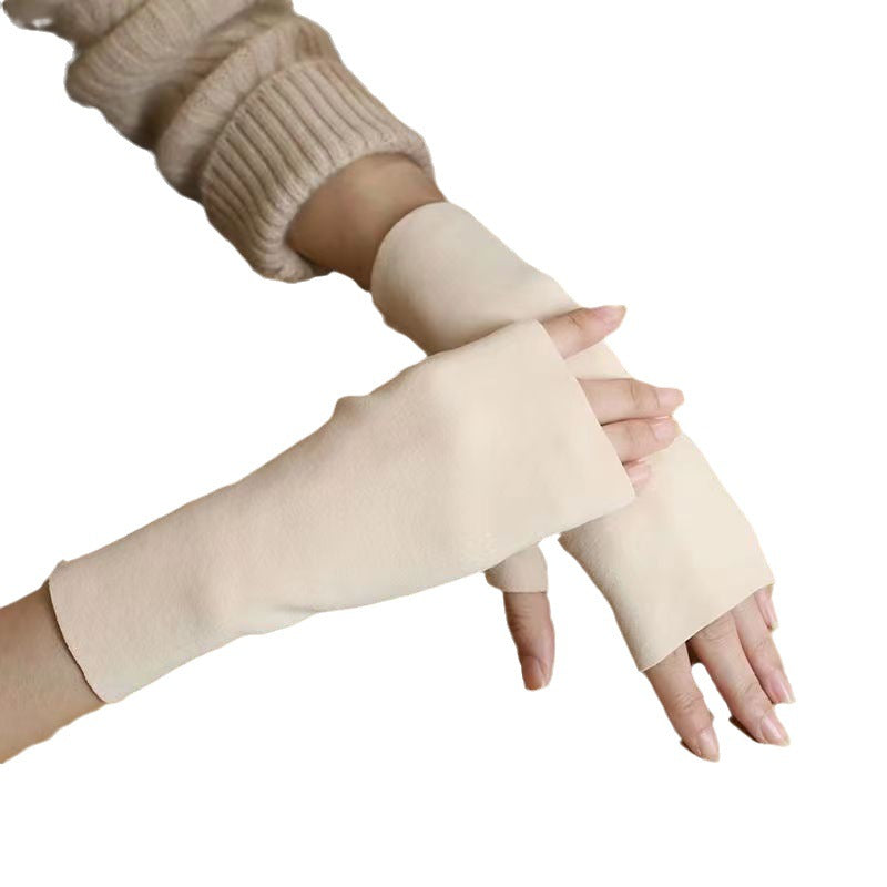 Grey knit fingerless hand warmers