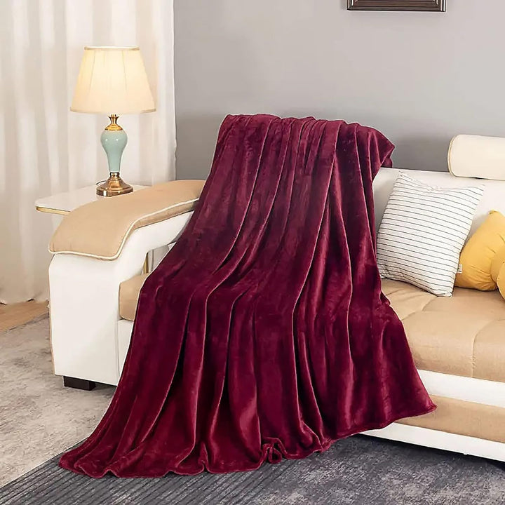 Warmfell™ Faux Fur Fleece Throw Blanket, Super Soft and Lightweight