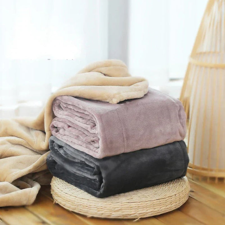 Warmfell™ Plush Fleece USB Heated Blanket with Storage Bag