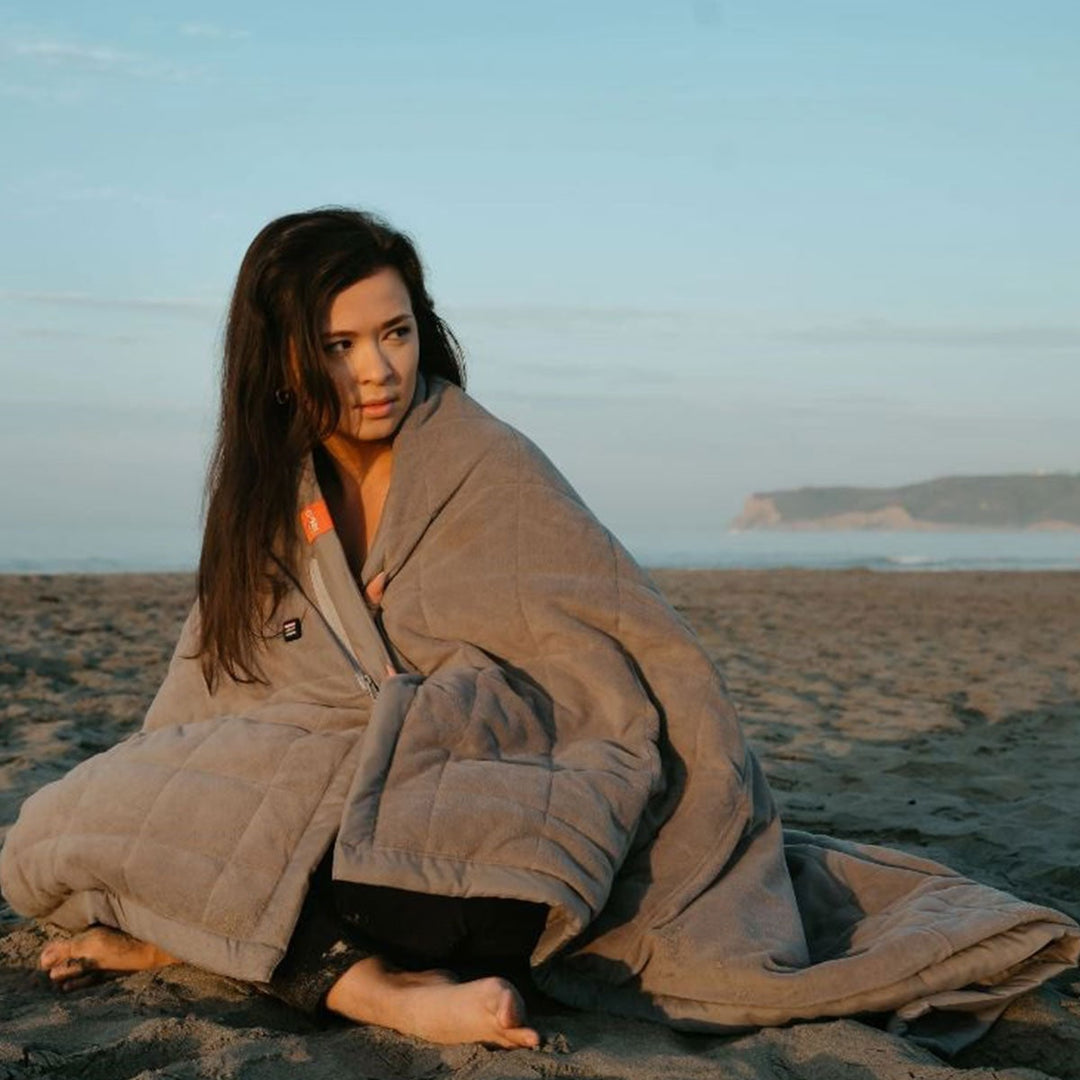 Warmfell™ Battery Heated Outdoor Blanket with 3 Heat Zones
