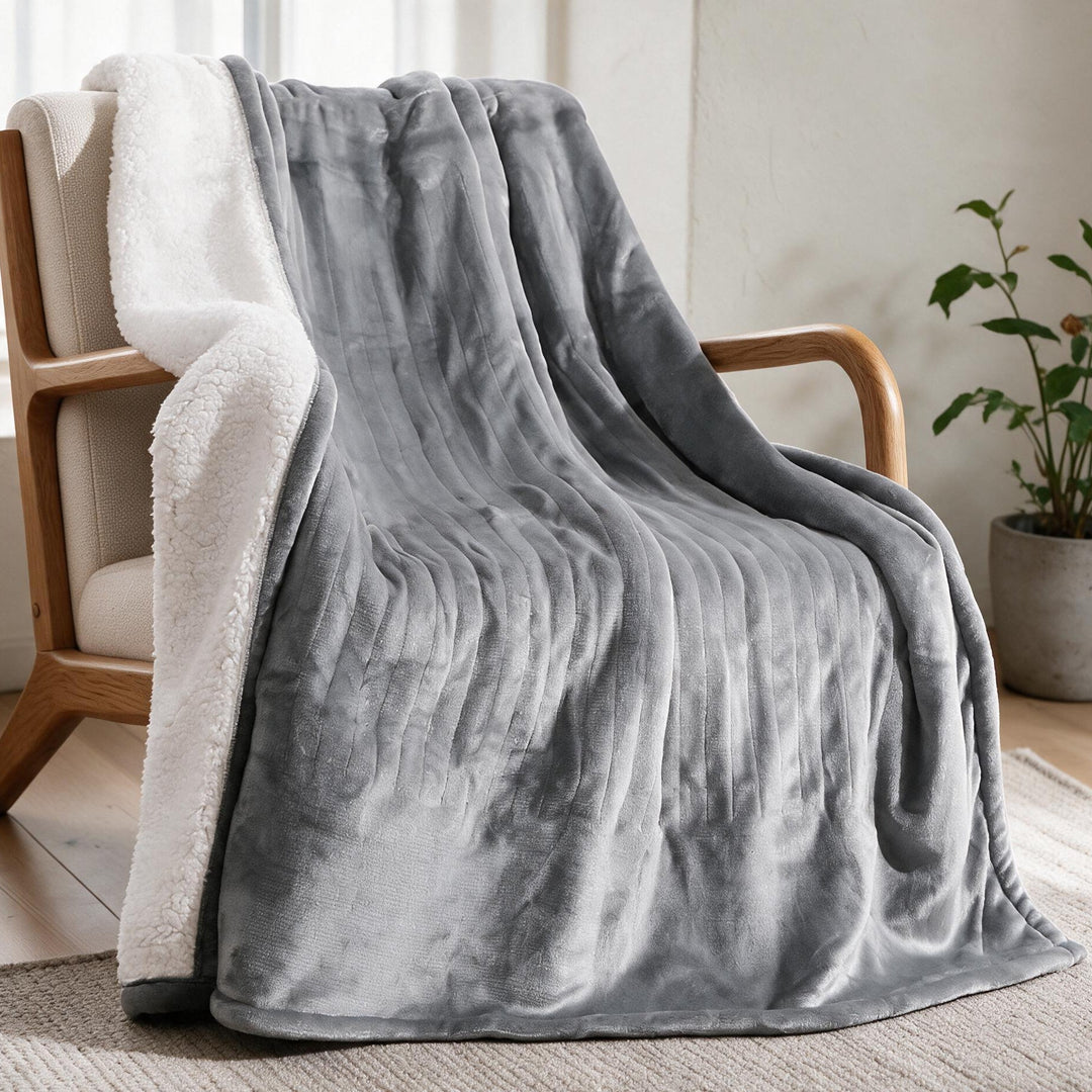 Warmfell™ Sherpa Heated Throw with 6 Heat Settings and Timer